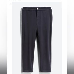 NWT Lila Ryan Jase Slim Straight Navy Crop